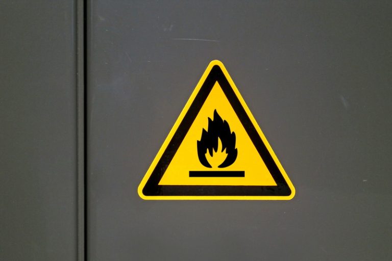 Sertifikasi Kompetensi Teknisi Refrigerasi Komersial dan Industri Refrigeran Flammable (Level 4)  by BNSP - Blended Training