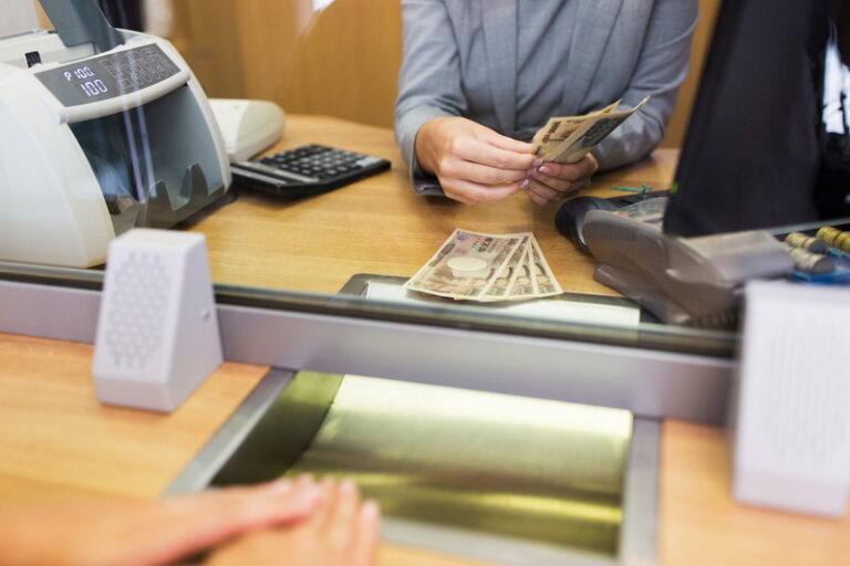 Service Excellence for Banking Frontliners